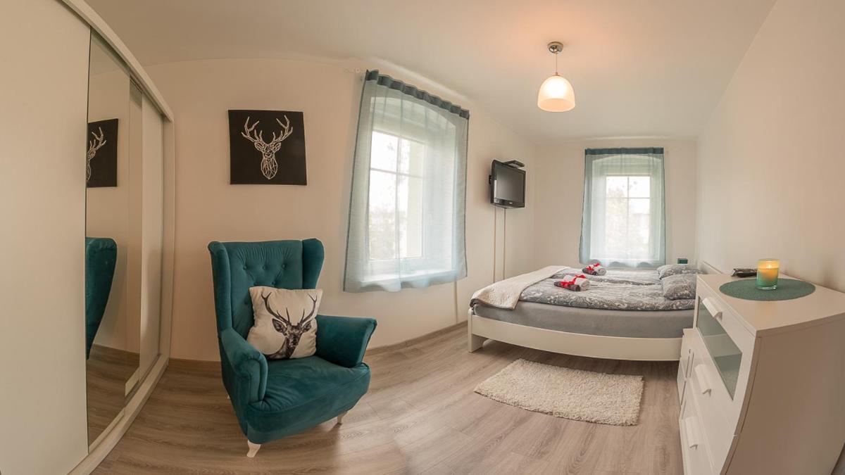 Apartament Oliwia Appartement Jelenia Góra Buitenkant foto